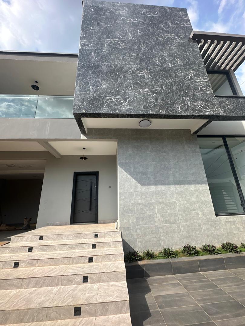 Eden Luxe luxury property showcase slideshow